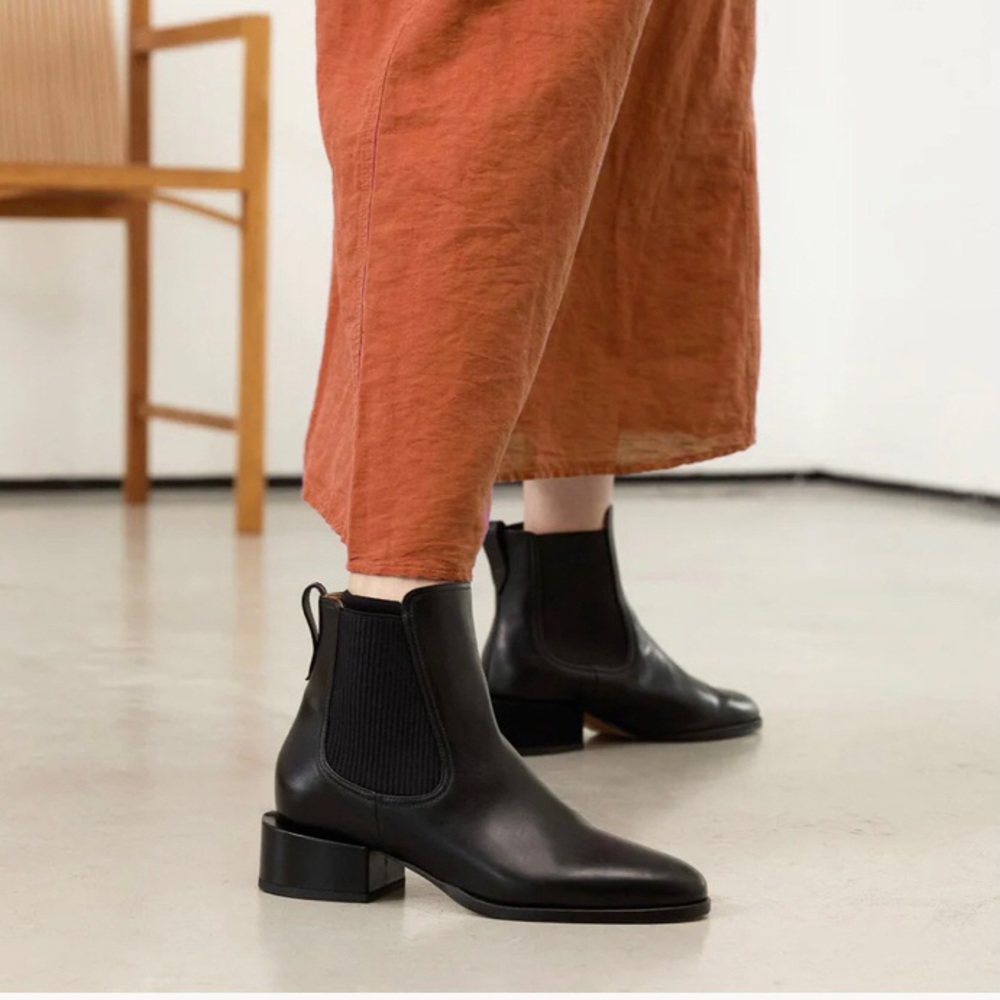 FINAL OFFER Dear Frances Black Gem Ankle Boots